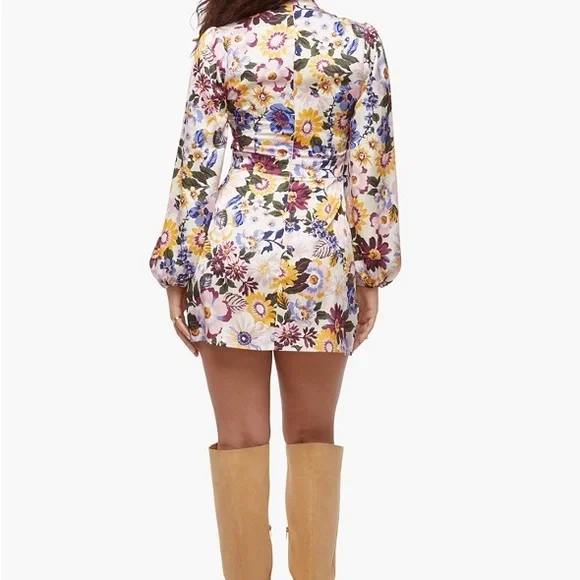 JustFab Floral Shift Dress - Picture 3 of 6